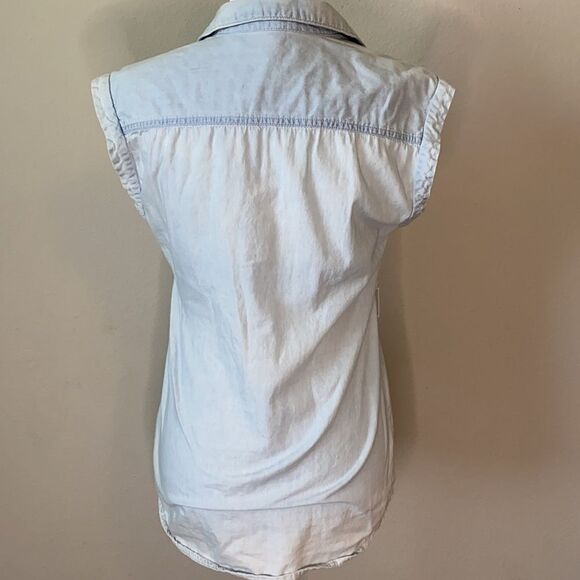 New Look Light Wash Sleeveless Button Up Shirt Small - Picture 3 of 5